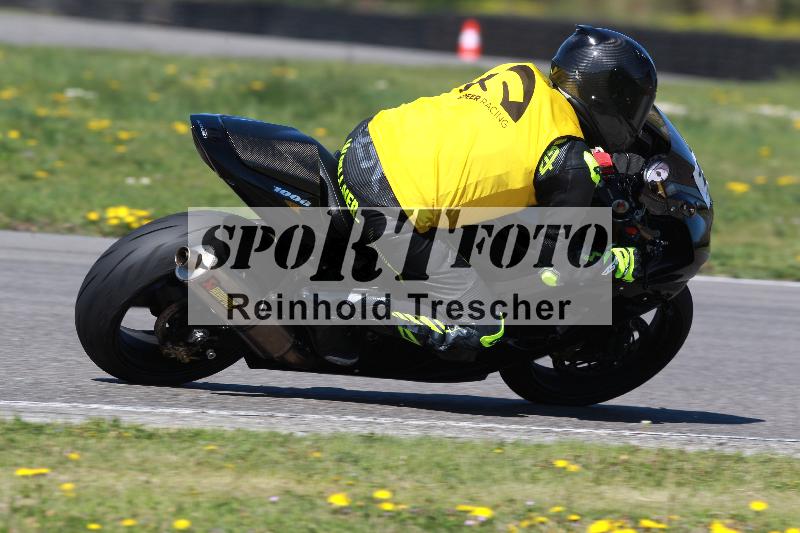 /Archiv-2022/08 17.04.2022 Speer Racing ADR/Instruktorengruppe/backside